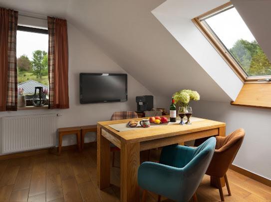 Apartamenty U Harrego I Przy Stawie Spa Z Klimatyzacja, Balia, Sauna, Ogrodem I Parkingiem Kudowa-Zdrój Esterno foto